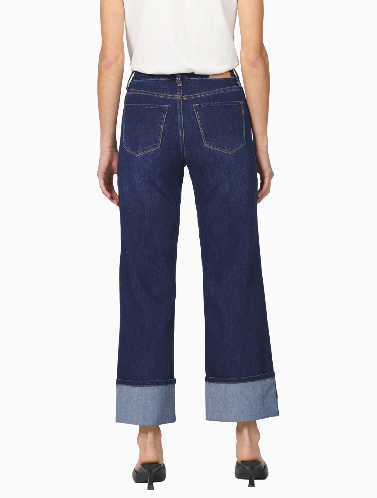 Holly Star Demand Cuff Jean