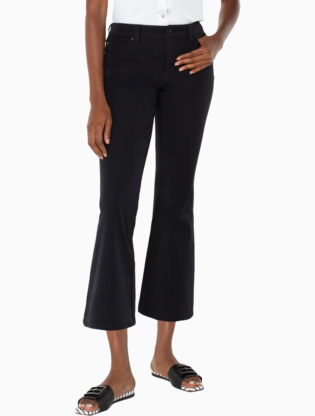 Hannah Black Cropped Flare Jean