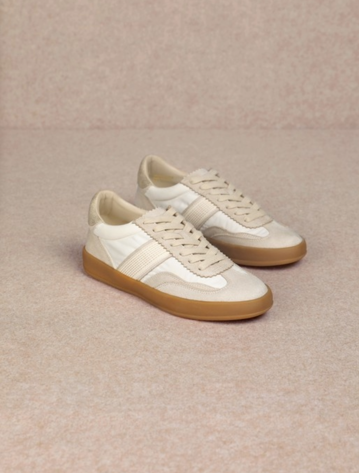 Dixie Textured Trainer